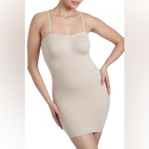 TC Fine Intimates Sleek Essentials Strapless Slip Shapewear - Picture 1 of 8